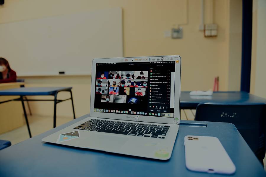 Aula Fisica y Virtual Firma electrónica independiente del método de enseñanza